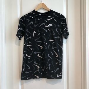 Nike T-shirt